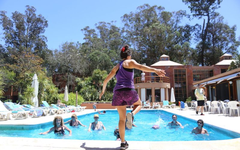 Juegos, deportes y actividades en la pile: recreación de verano en Rincón del Este